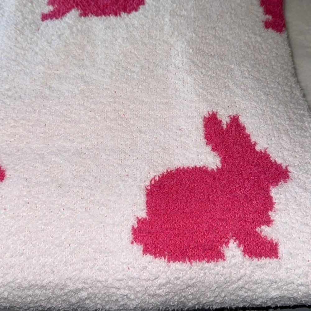 NEW The Farmhouse by Rachel Ashwell Hot Pink Easter Bunny Blanket